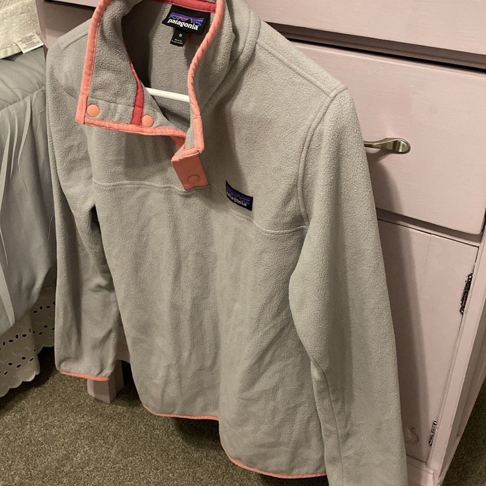 Patagonia Light Weight Pullover - image 3